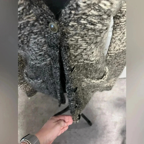 Wilfred | Chunky Knit Wool/Acrylic/Alpaca Button Up Caridigan | Size S - Picture 4 of 8